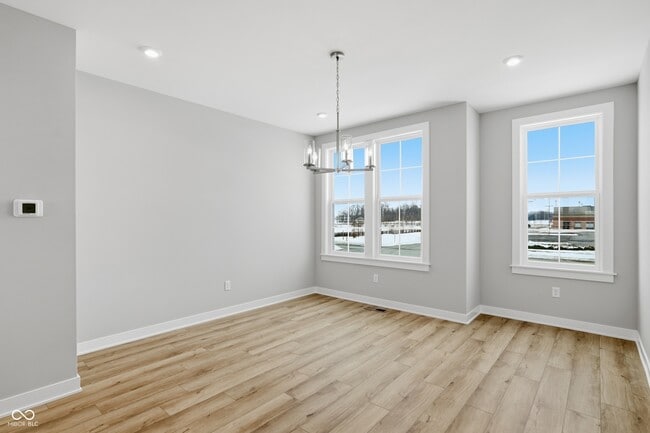 Building Photo - 404 Elite St