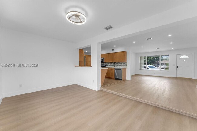 Building Photo - 7150 SW 10th St