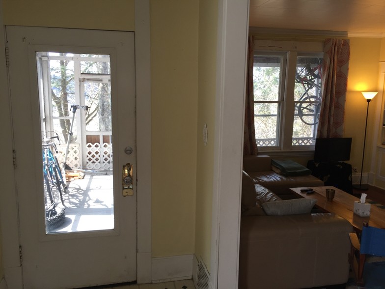 Building Photo - 441 Richwood Ave