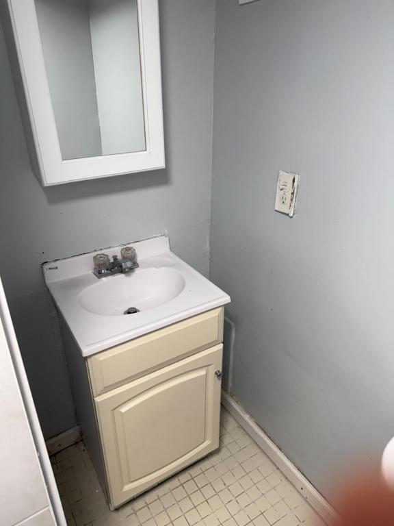 Building Photo - 160 Amackassin Terrace