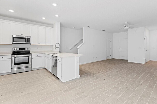Building Photo - 698 NW 126th Terrace