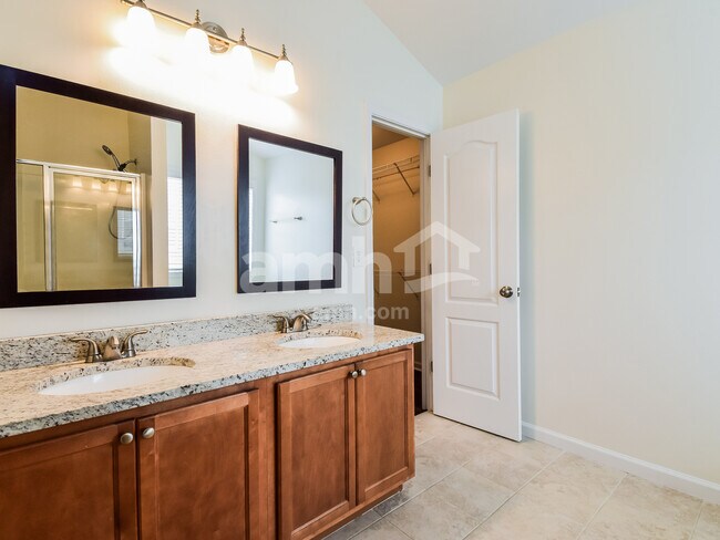 Building Photo - 2699 Red Mulberry Ln