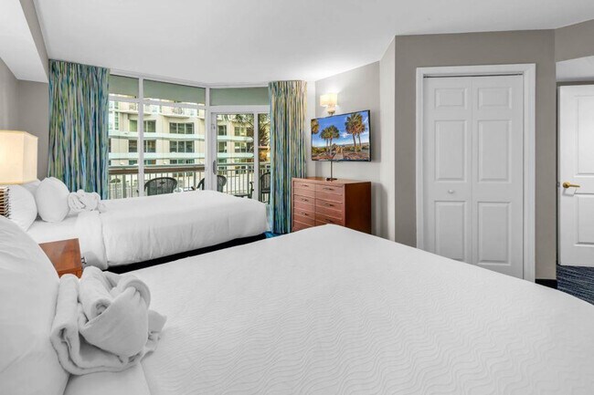 Building Photo - 5300 N Ocean Blvd