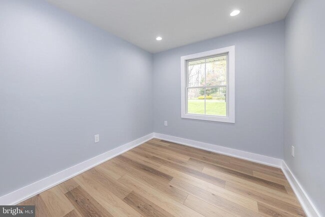 Building Photo - 370 Ganttown Rd