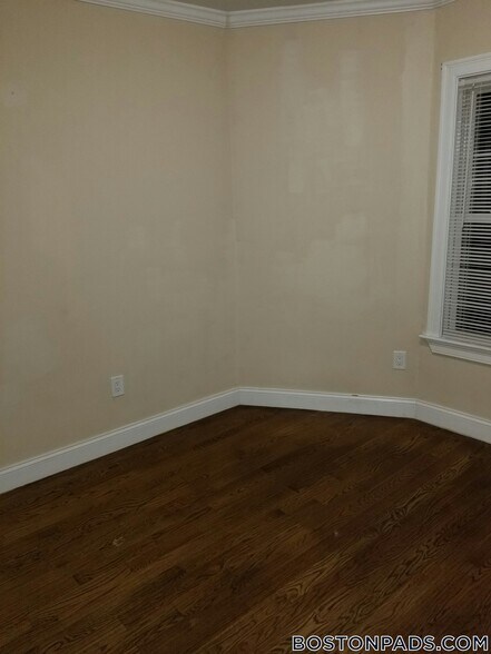 Building Photo - 2975 Washington St