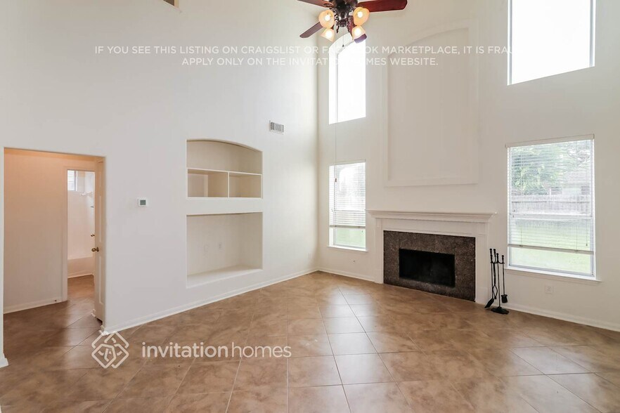 Building Photo - 1331 Blackheath Ct
