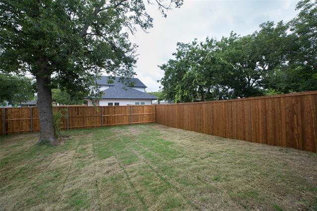 Building Photo - 524 N Main Dr