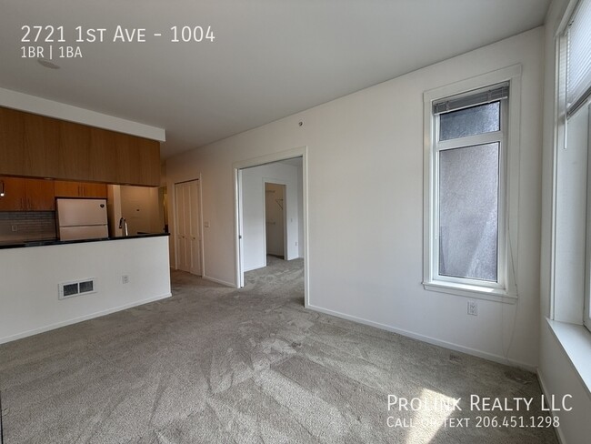 Building Photo - 2721 1st Ave