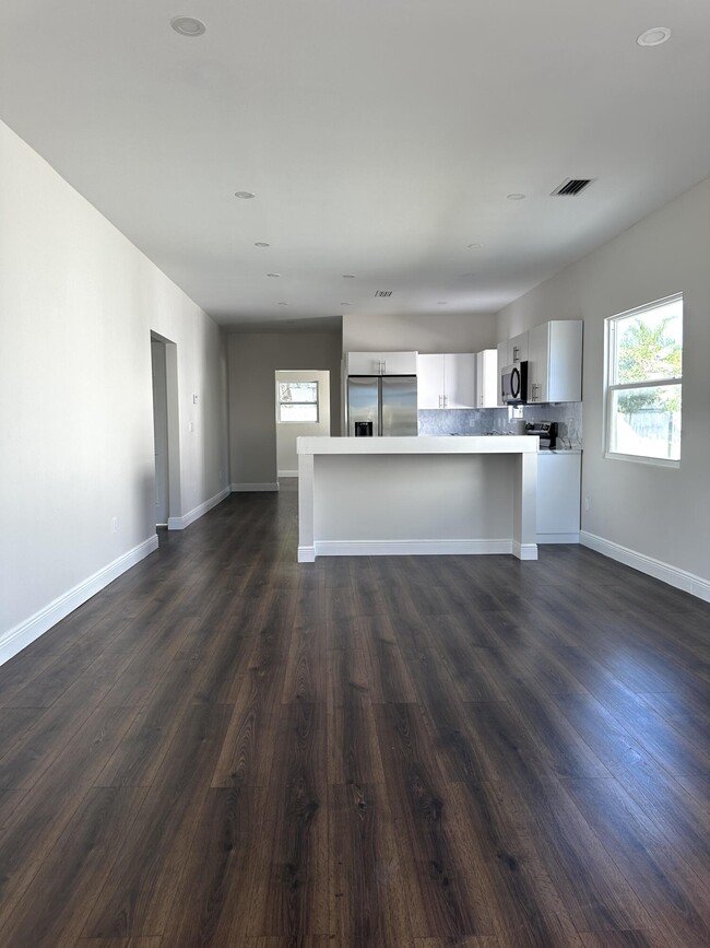 Building Photo - 4107 Virginia Terrace