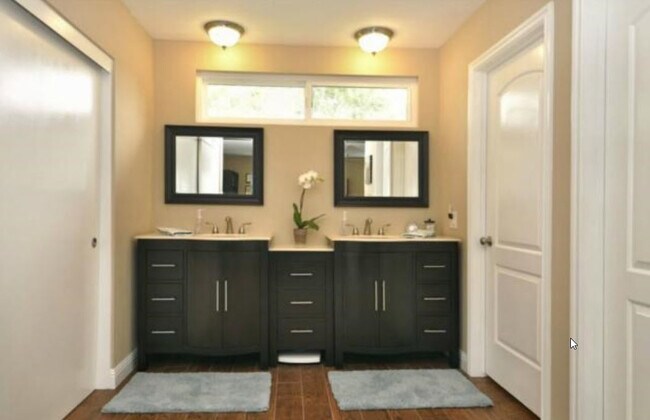 Primary Photo - 2374 San Joaquin Ct
