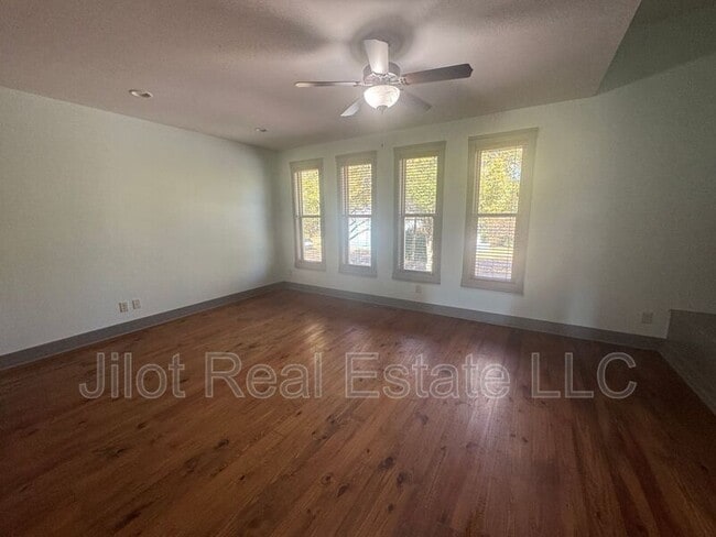 Building Photo - 1806 DeKalb Ave NE