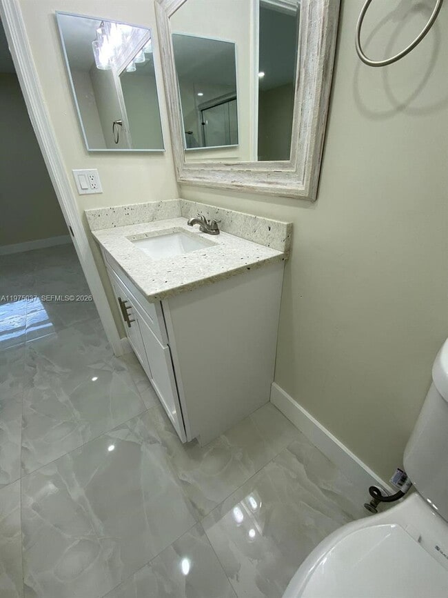 Building Photo - 8830 Royal Palm Blvd