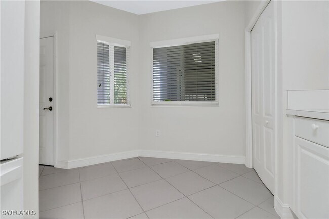 Building Photo - 7842 Regal Heron Cir