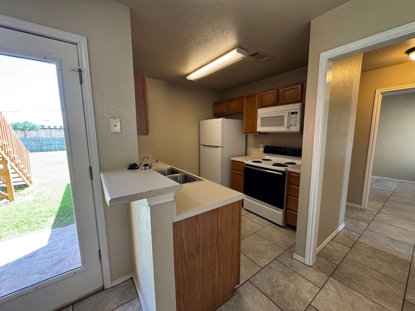 Building Photo - 5702 Greengate Dr