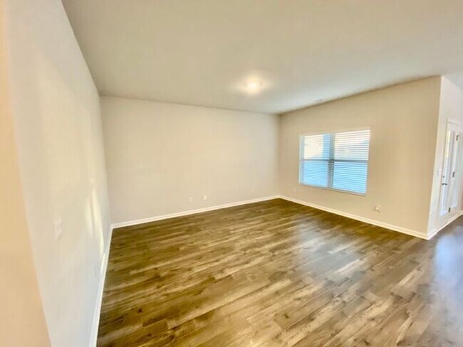 Building Photo - Coming soon in New Market