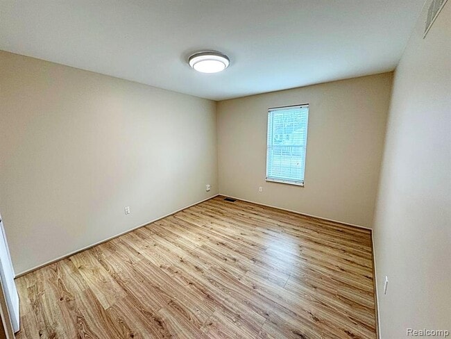 Building Photo - 19479 Scenic Harbour Dr