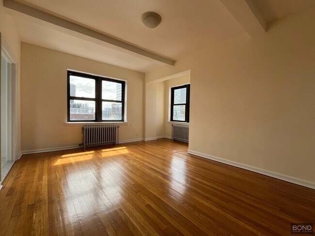 Building Photo - 850 Amsterdam Ave