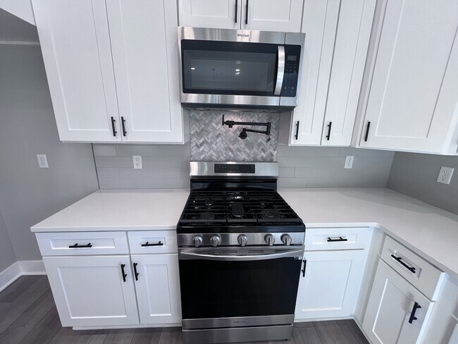 Building Photo - 8817 Stillwater Rd