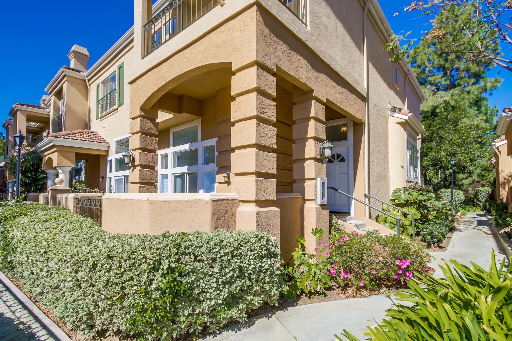 Building Photo - 7140 Calabria Ct