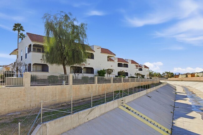 Building Photo - Status: Accepting Applications