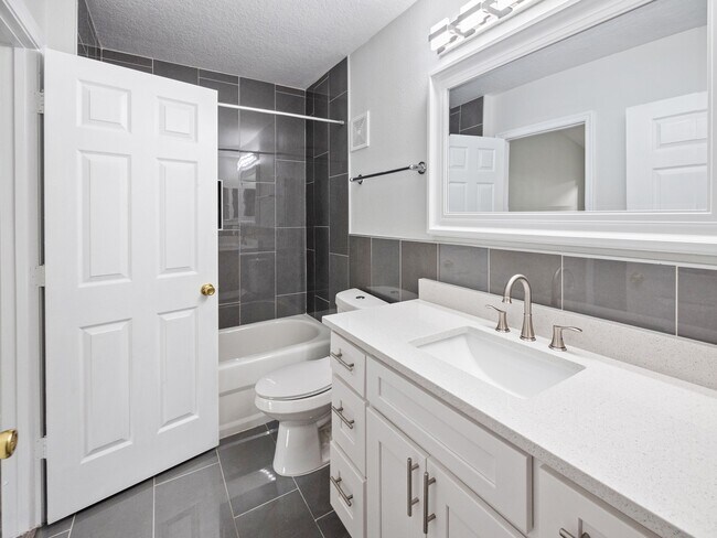 Building Photo - 6518 Swissco Drive, Unit 1234