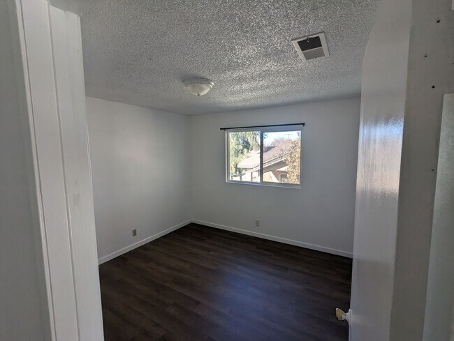 Building Photo - 40590 George Rd