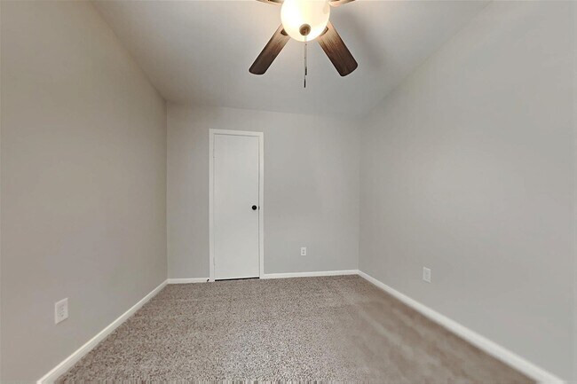 Building Photo - 2722 Little Caney Way, Conroe, TX 77301 - ...