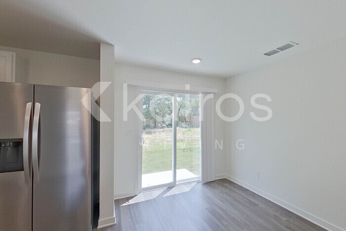 Building Photo - 153 George Oxford Dr