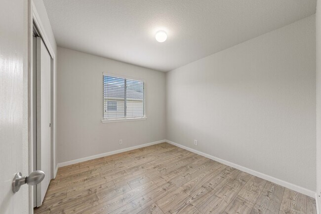 Building Photo - 7710 Citadel Peak