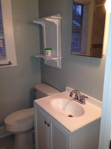 Bathroom - 1839 McDowell St