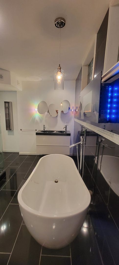 Building Photo - 4 bedrooms 3 baths beautiful house