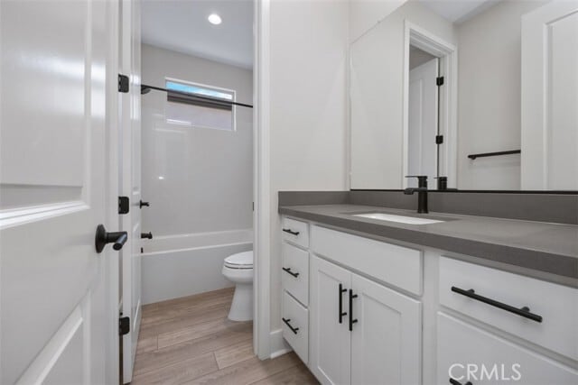 Building Photo - 9355 Astor