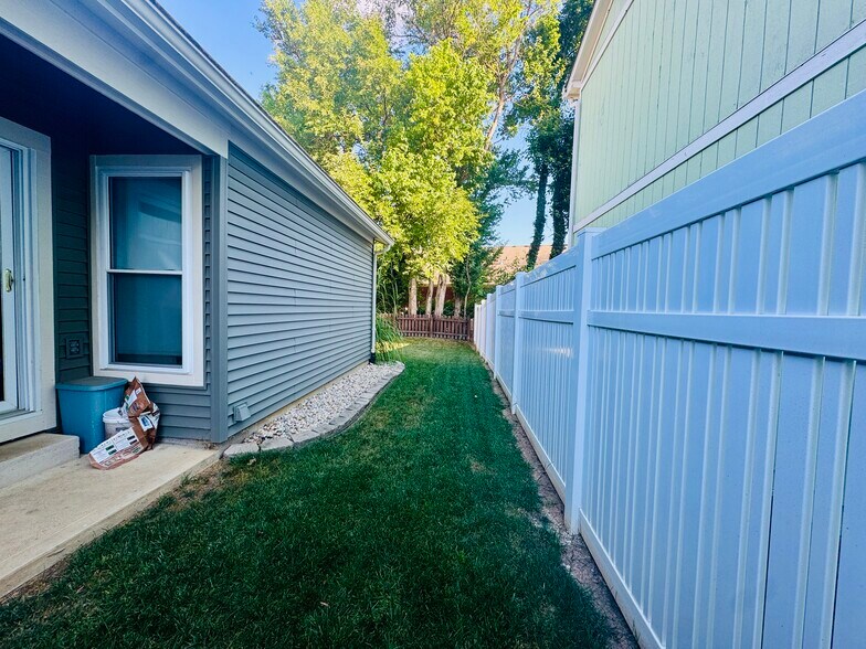 Building Photo - 288 Millside Dr