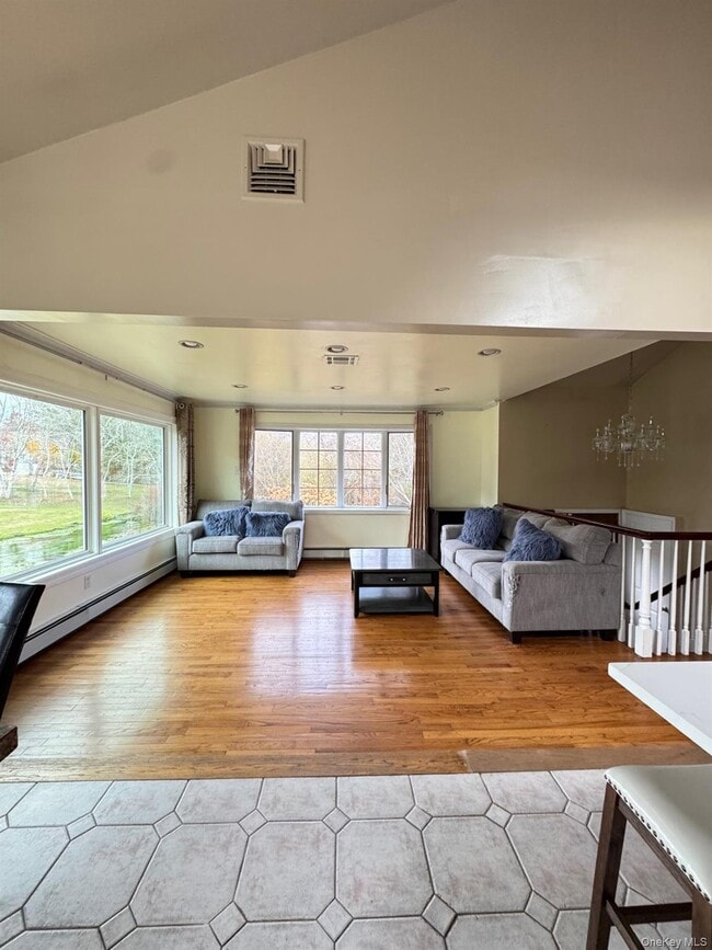 Building Photo - 34 Celia St