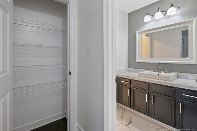 Building Photo - 255 Tidworth Ct