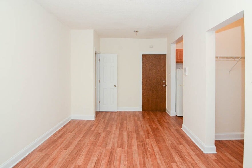 Building Photo - 1742 N Humboldt Blvd