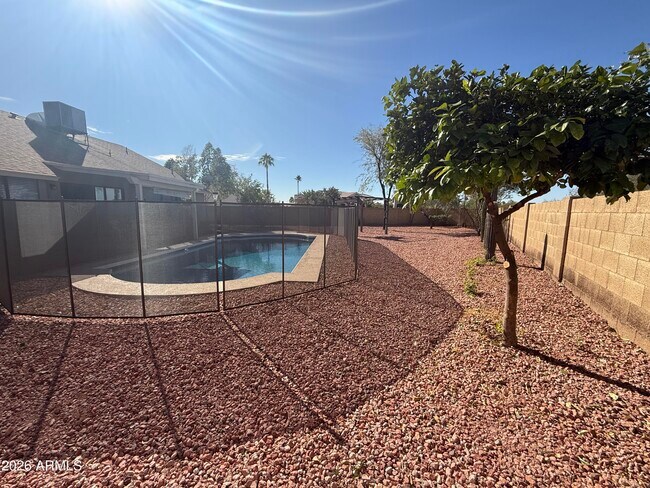 Building Photo - 4790 W Oraibi Dr