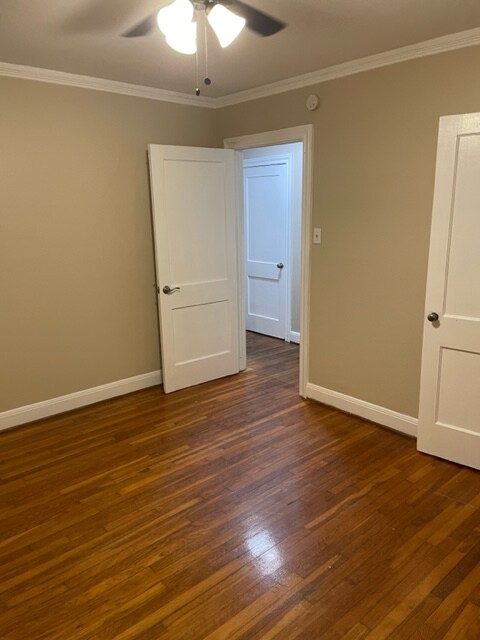 Building Photo - 320 Oleander Ave