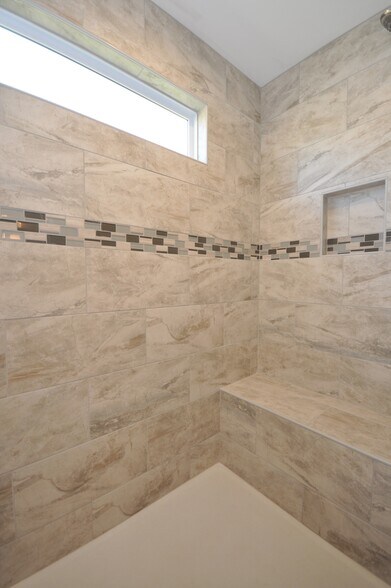 Building Photo - 7156 Remington Villa Dr