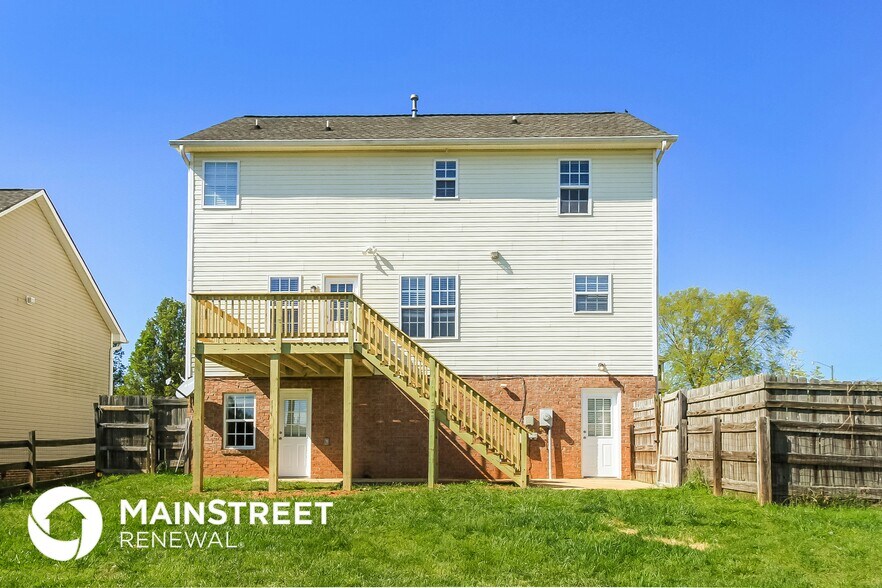 Building Photo - 3780 Field Sedge Dr