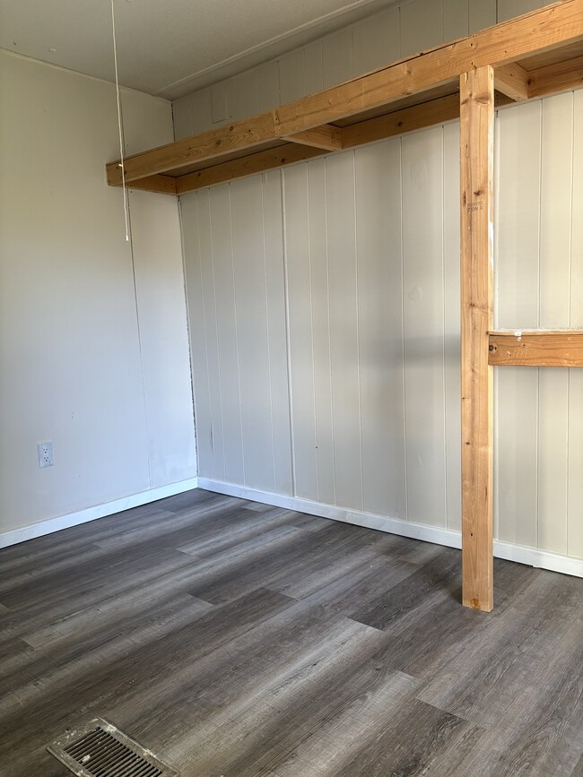 Building Photo - 3106 Orchard Dr