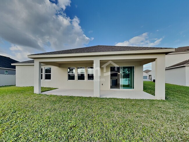 Building Photo - 1813 Henley St