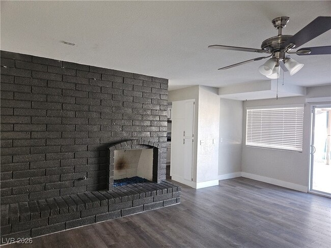 Building Photo - 6764 Groveview Ln