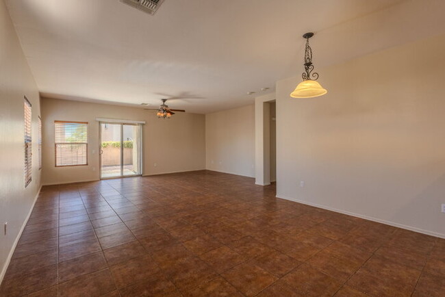 Building Photo - Great Rancho Sahuarita Home!!