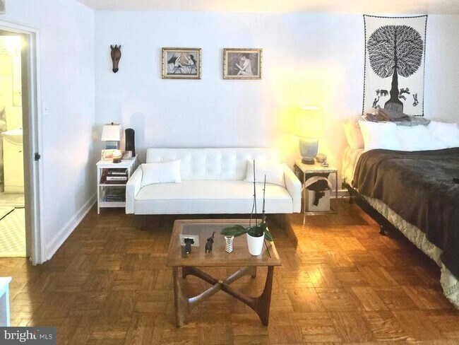 Building Photo - 2601 Pennsylvania Ave