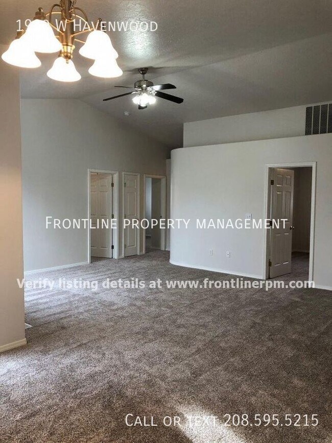 Building Photo - 1920 W Havenwood Ave