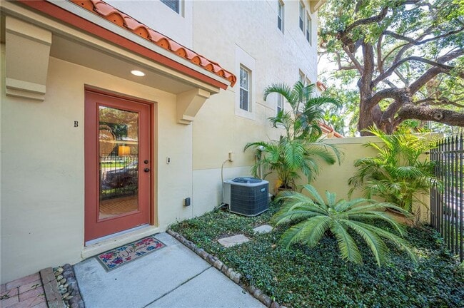 Building Photo - 3010 W Stovall St