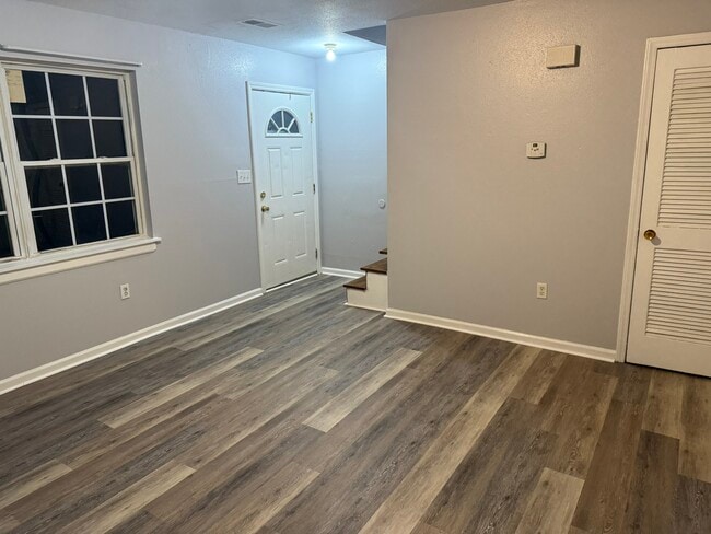 Building Photo - 1836 Greenbrier Ave SE