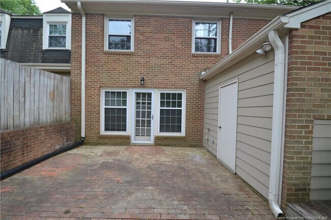 Building Photo - 3111 Morningside Dr