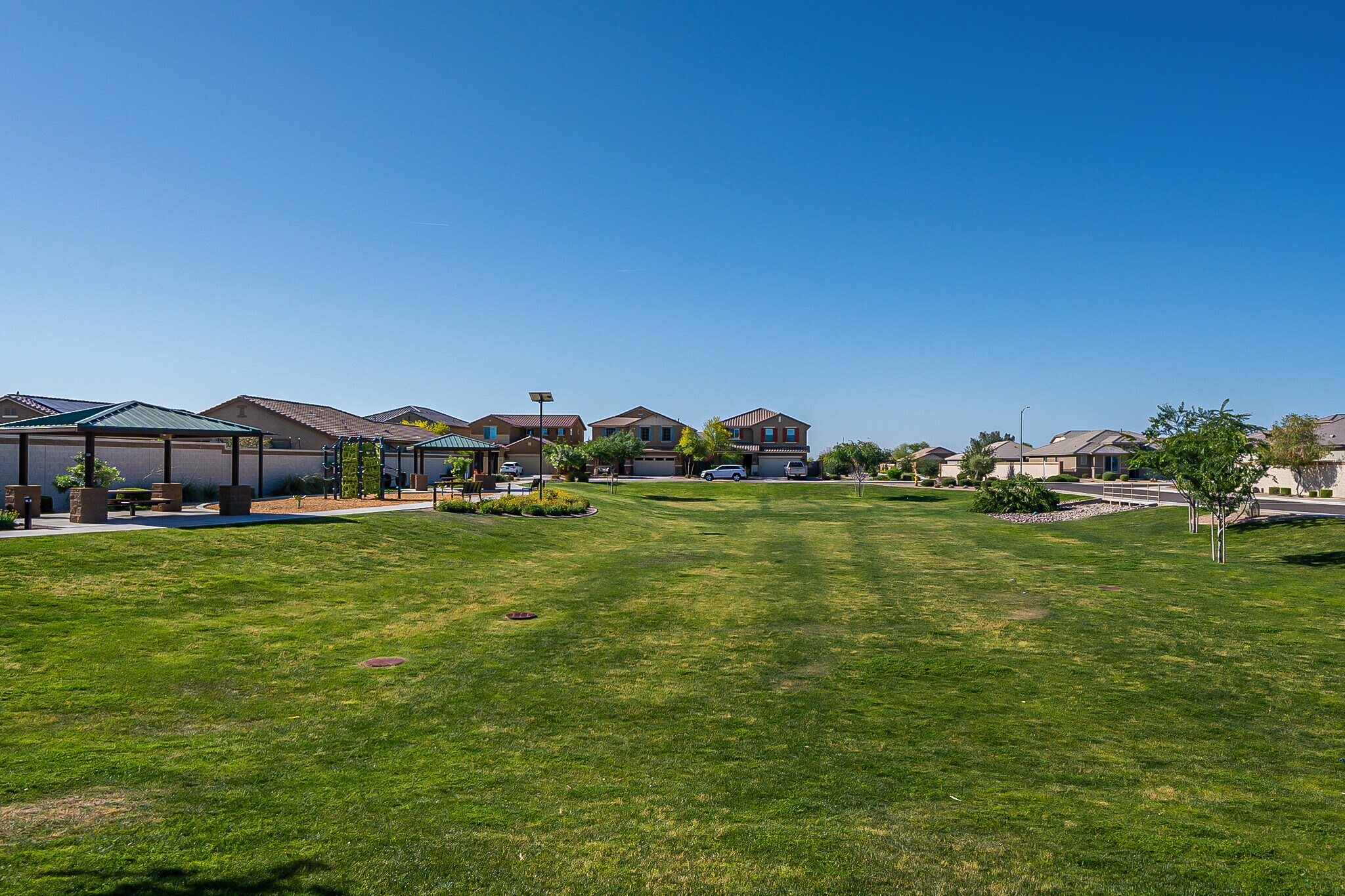 Building Photo - 15877 W Mauna Loa Ln
